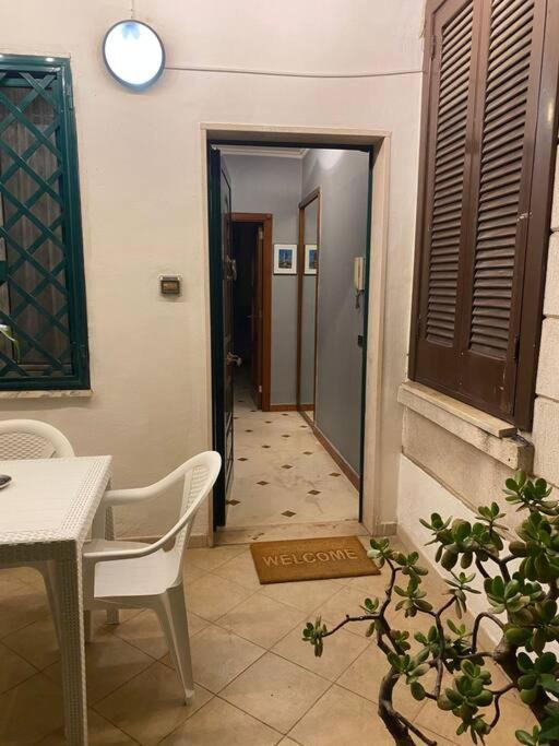 Enry Station House Daire Bari Dış mekan fotoğraf